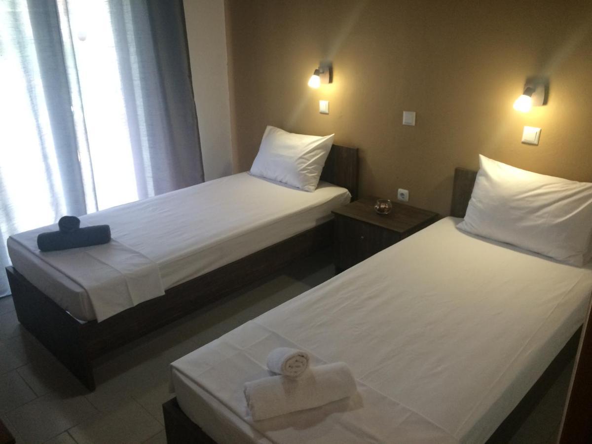 Avra Beach Apartments Лефкими Екстериор снимка