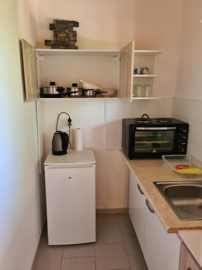 Avra Beach Apartments Лефкими Екстериор снимка