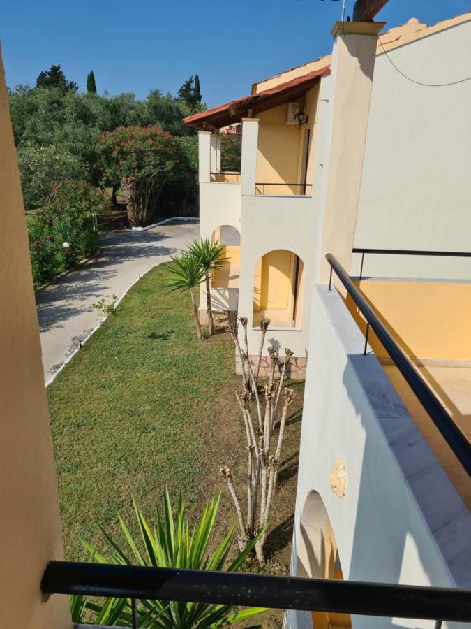 Avra Beach Apartments Лефкими Екстериор снимка